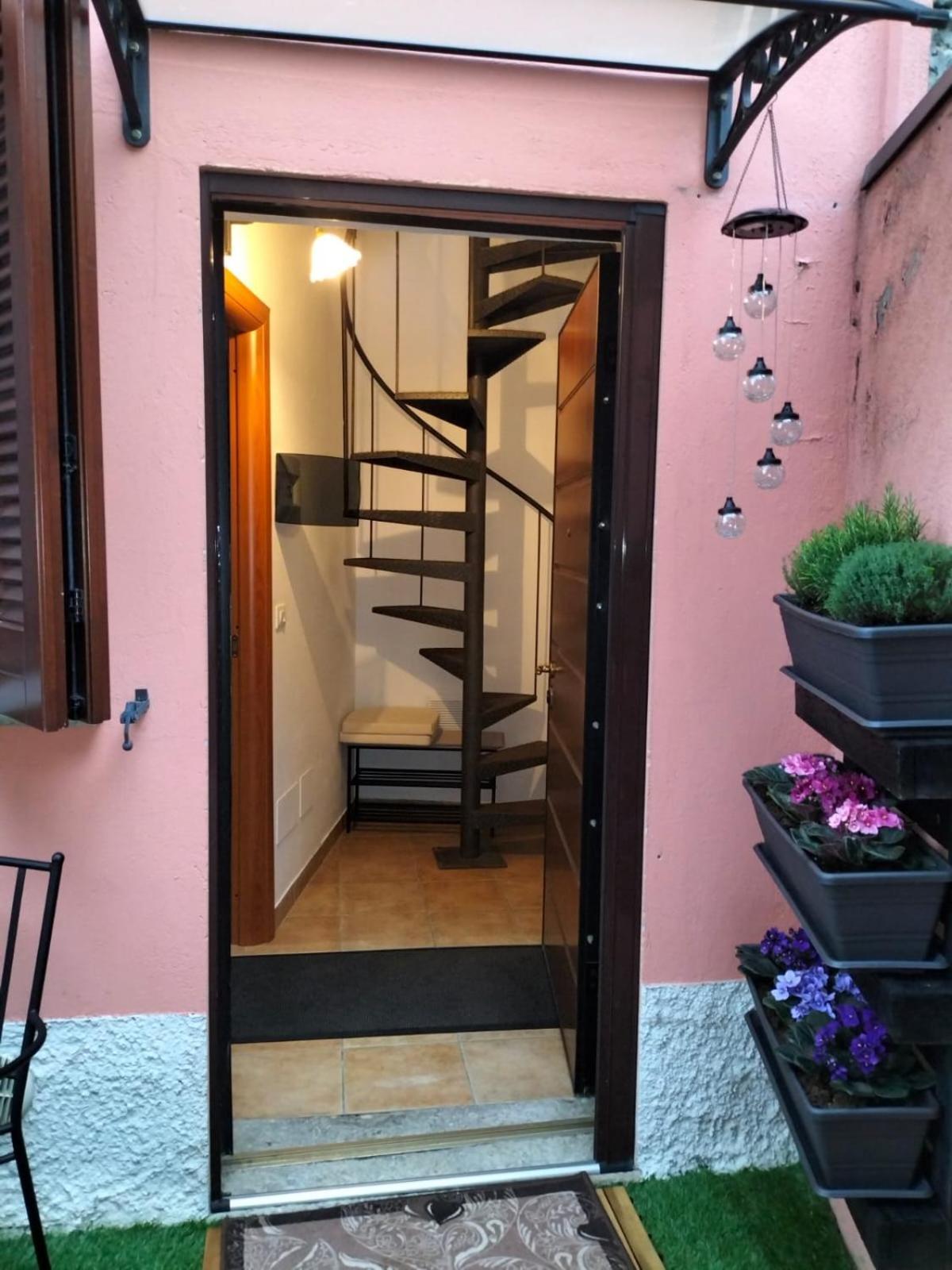 Casa Varenne Stropino Esterno foto